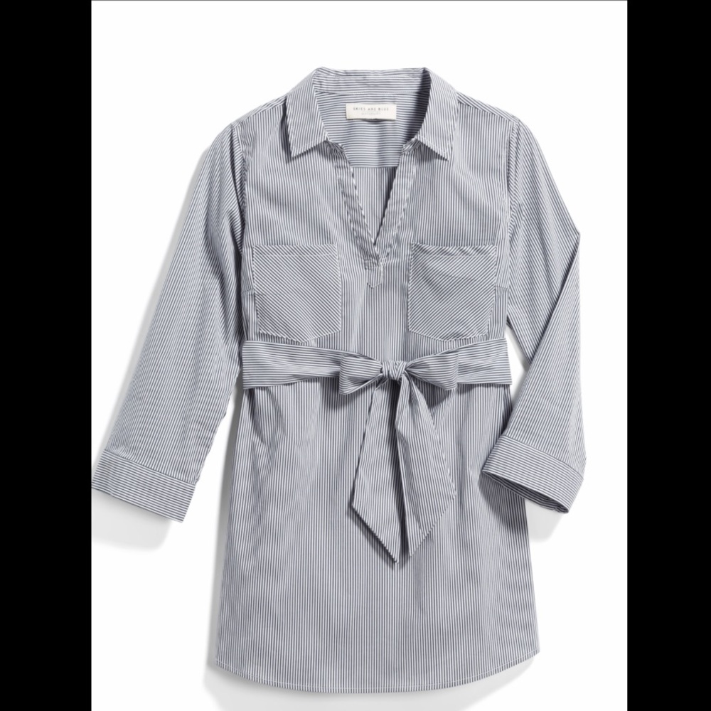 Business casual maternity blouse